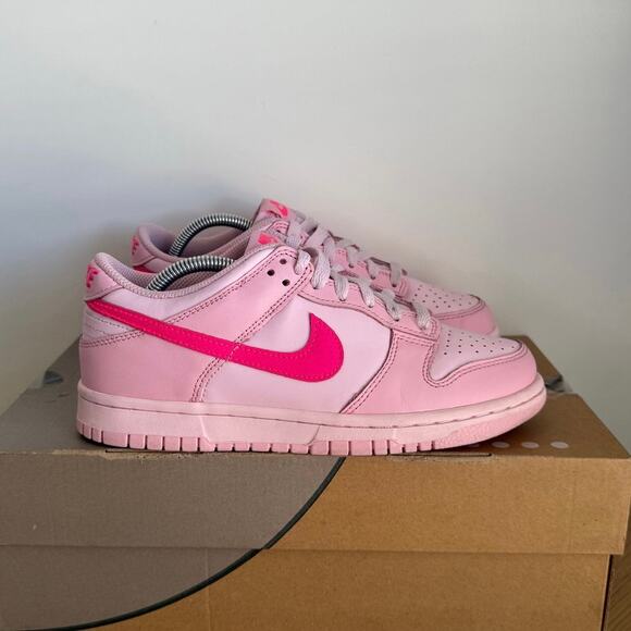Nike Dunk Low ‘Hyper Pink’ Kids Sneakers - SZ 5 Y- W 6.5 - Picture 4 of 12